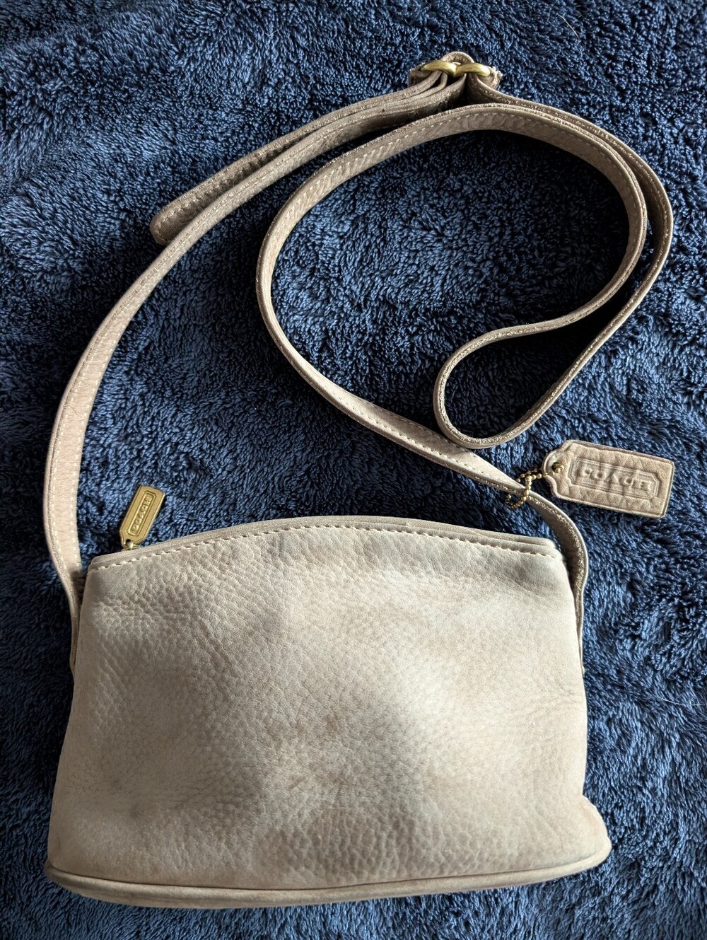Coach Vintage Sonoma Small Zip Bag w Crossbody in Sand